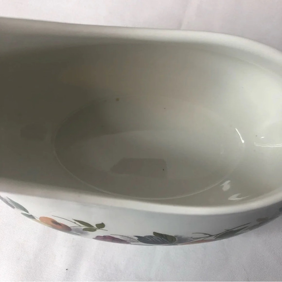 5/$25
Orchard Ridgway Ironstone Gravy Boat White Fruit Leaf Pattern England - Picture 2 of 6